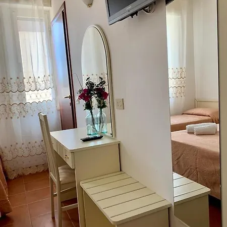In Guest - New Cirene Big Quadruple Full Package Penzion