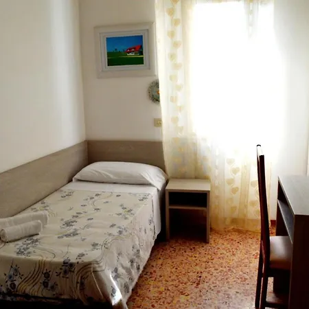 Penzion In Guest - New Cirene Big Quadruple Full Package *
