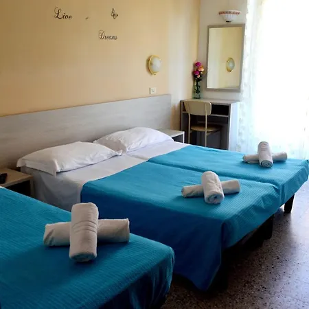 In Guest - New Cirene Big Quadruple Full Package Pensión *