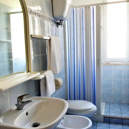 Affittacamere In Guest - New Cirene Big Quadruple Full Package *